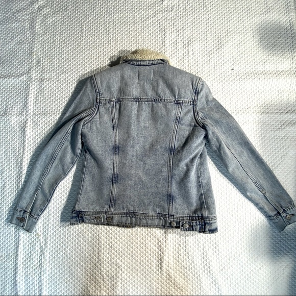 Gap Sherpa lined Jean jacket - Picture 6 of 6